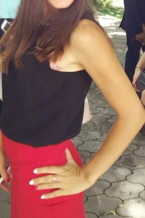 Slim Married Hottie — photo 11