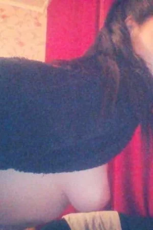 Lonely Brunette Seeks True Love — photo 26