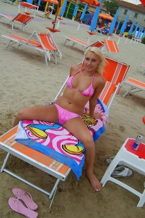 Blonde on Italian Vacation — photo 5
