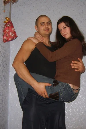 Young Pretty Sexwife — photo 16