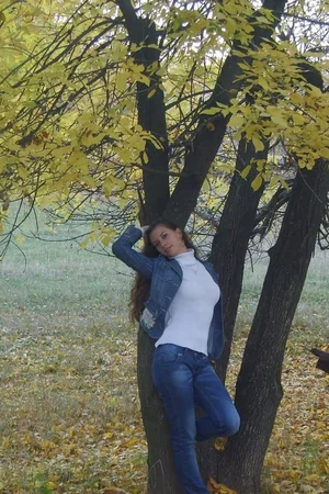 Young Pretty Sexwife — photo 39