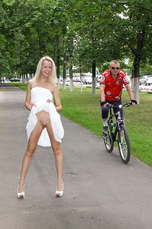 Skinny Blonde Flashes Pussy Outdoors — photo 4