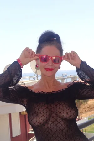 Sexy Mature Woman — photo 24