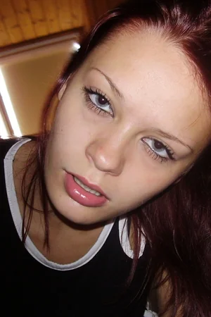 Beautiful Russian Babe's Pussy Lips — photo 14
