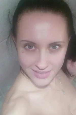 Pretty Brunette Flashes Boobs After Shower — photo 10