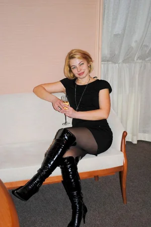 Sexy Blonde Lady — photo 20