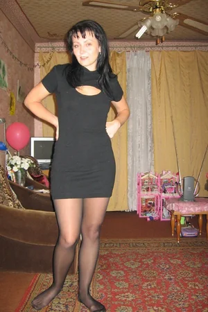 Brunette Always Pleases Her Man — photo 1