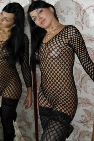 Beautiful Brunette Readily Takes it in All Holes — photo 6