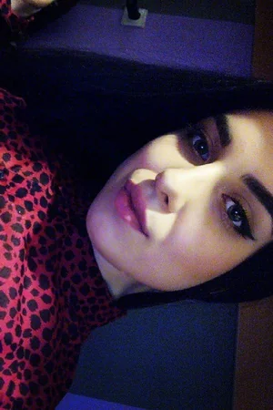 Pretty Brunette Works as Webcam Model — photo 11